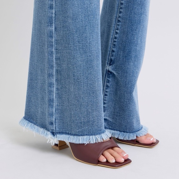 Judy Blue Full Size Raw Hem High Rise Bootcut Jeans - Picture 5 of 8